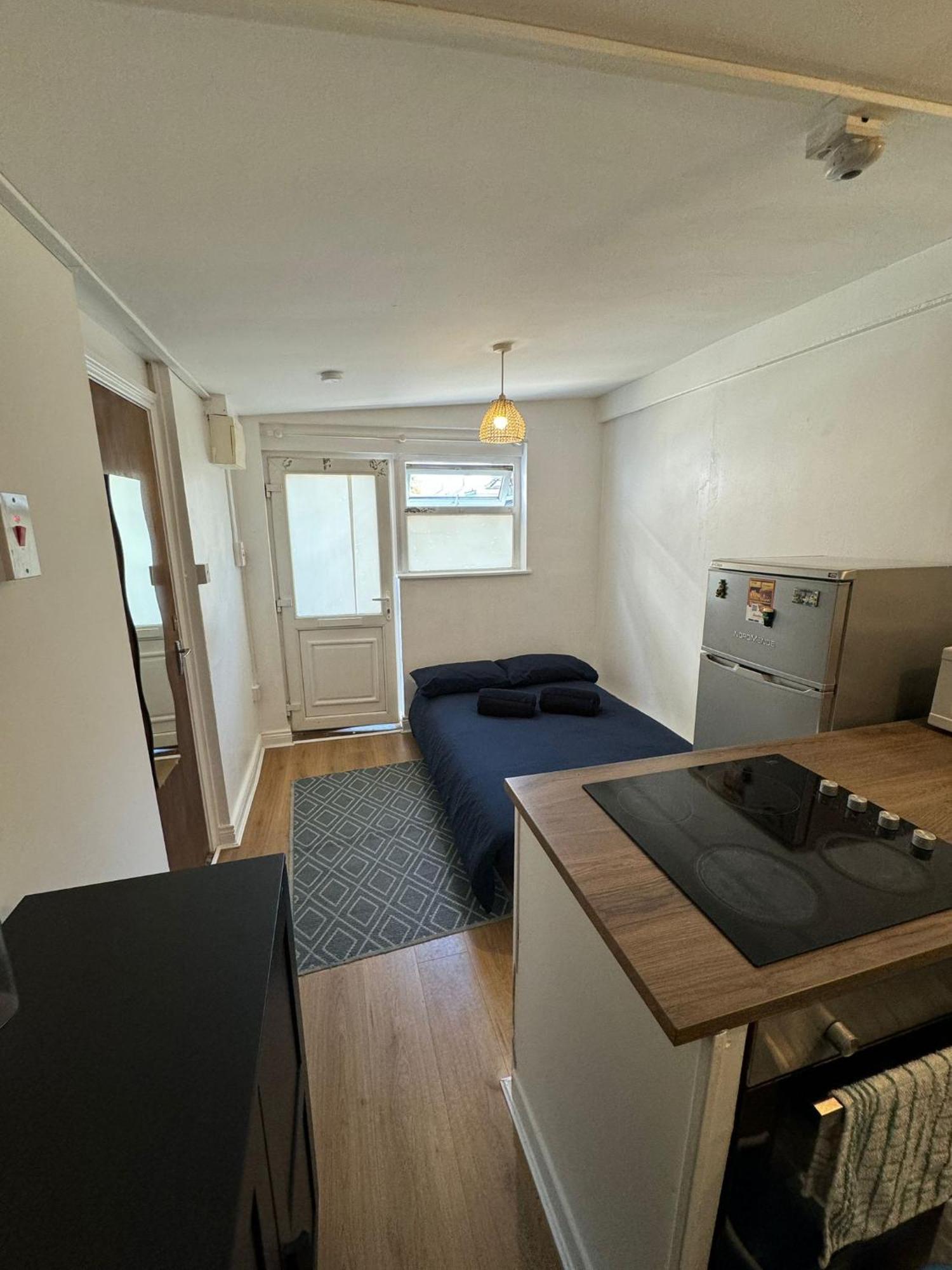 Cosy Near City Center Apartamento *